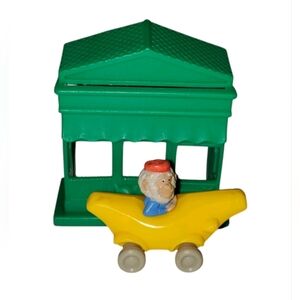 1994 Richard Scarry Busy Town Bananas Gorilla Toy McDonald's Happy Meal